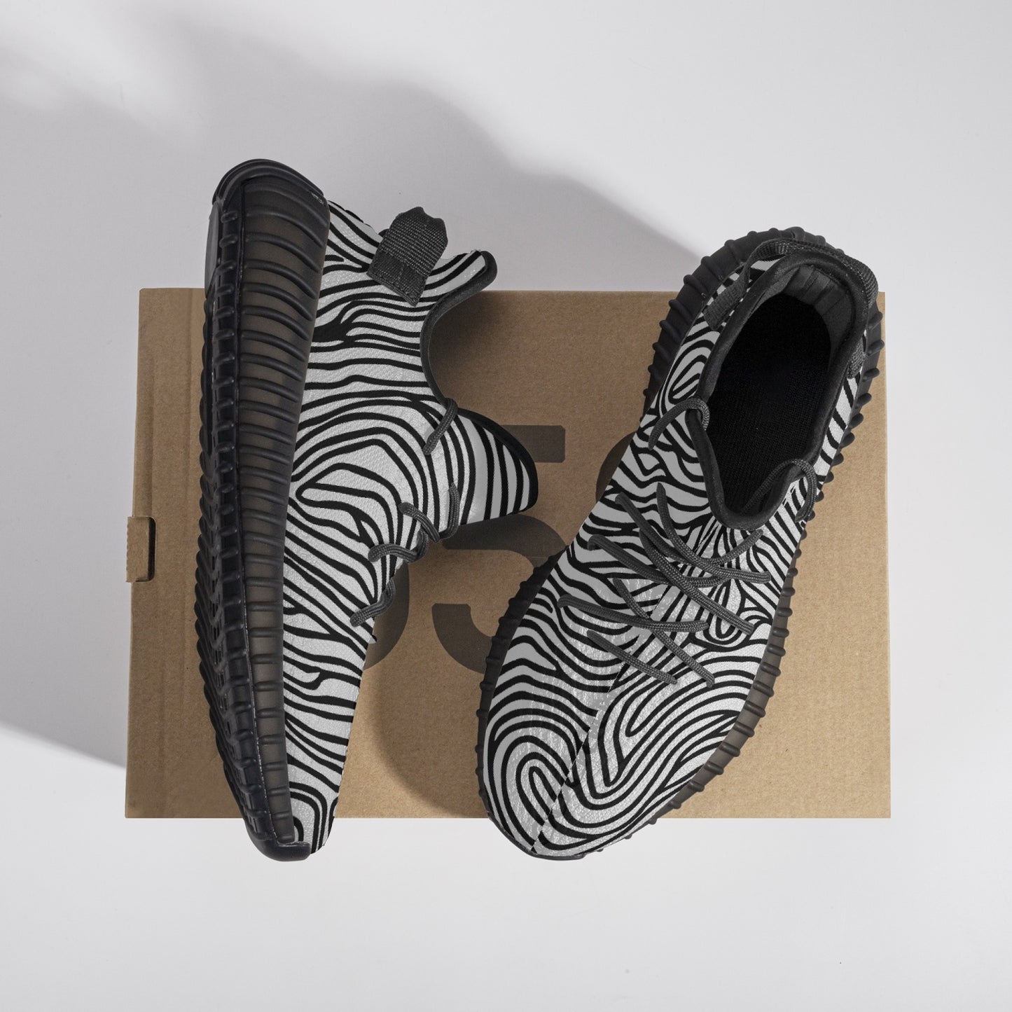 233. Adult Unisex Mesh Knit Sneakers