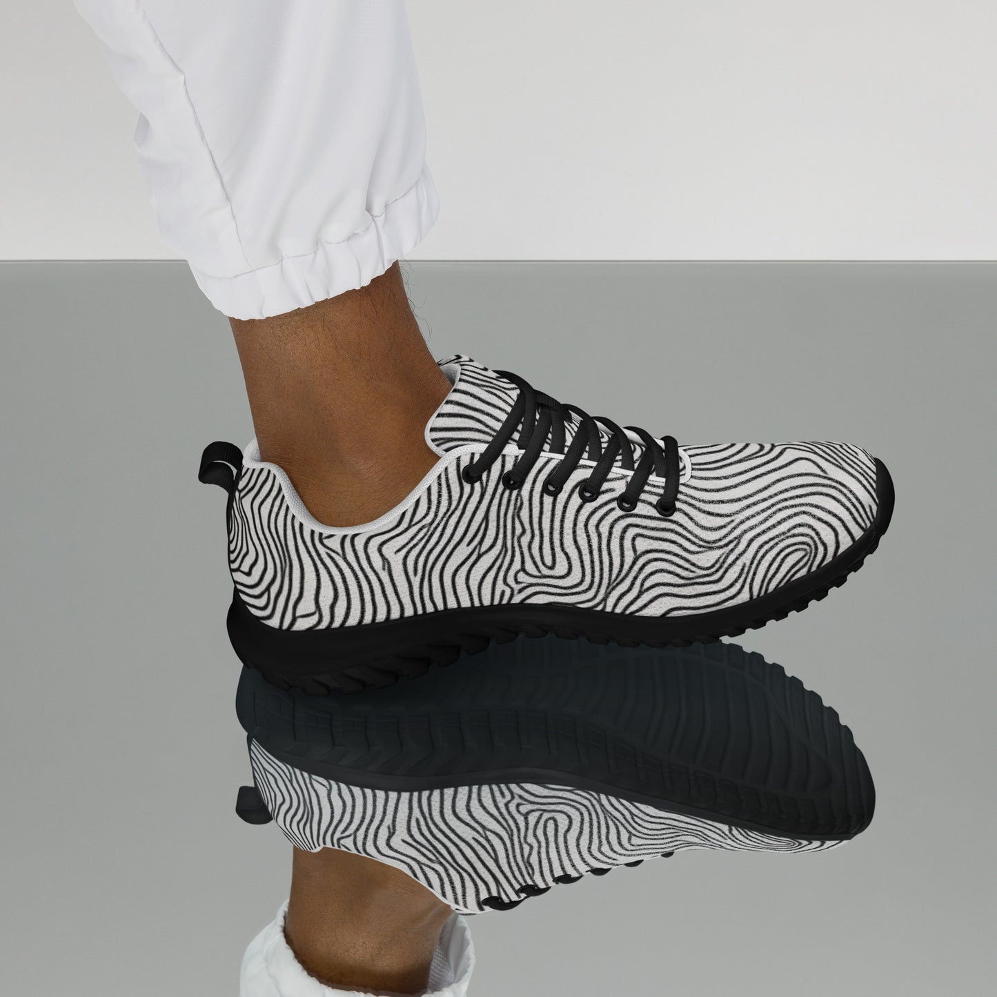 Men’s athletic shoez